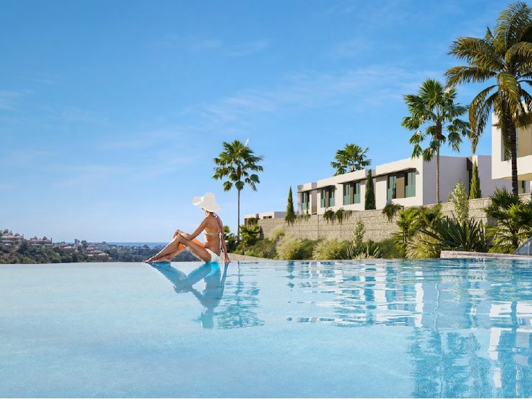 Apartment for Sale in Marbella, Malaga 3