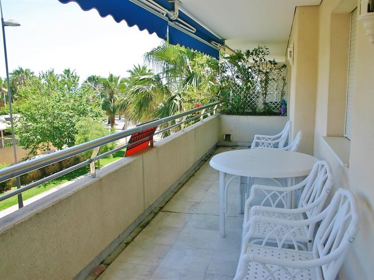 Apartment for Sale in Puerto Banús, Marbella, Malaga 14