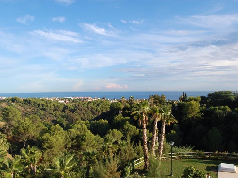 Apartment for Sale in Sierra Blanca, Marbella, Malaga 2