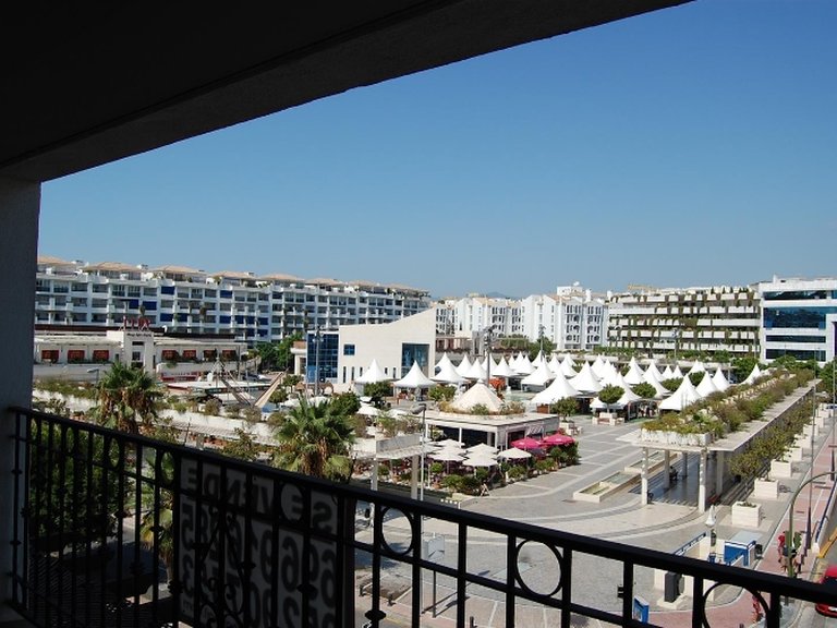 Apartment for Sale in Puerto Banús, Marbella, Malaga 3