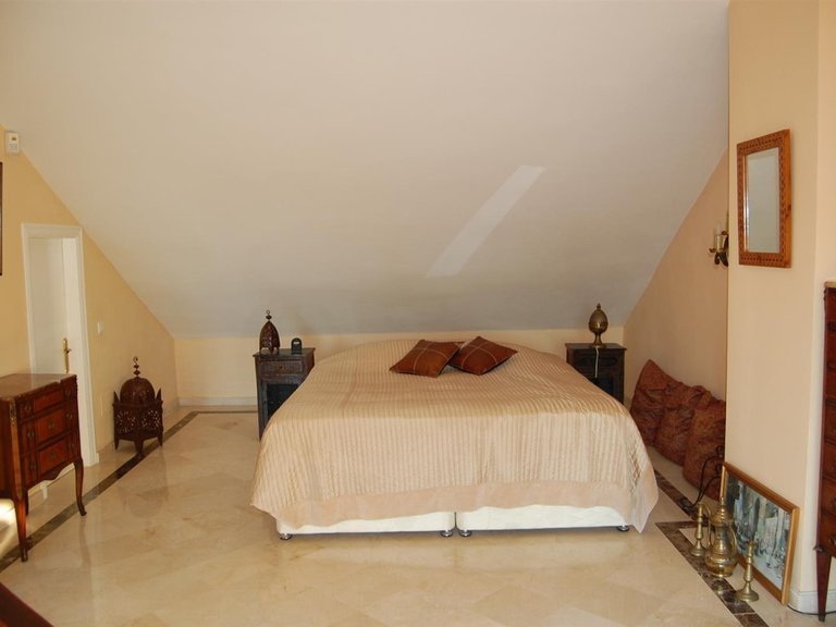 Town House for Sale in Golden Mile, Marbella, Malaga 3