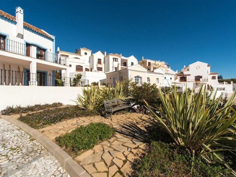 Town House for Sale in Benahavís, Malaga 1