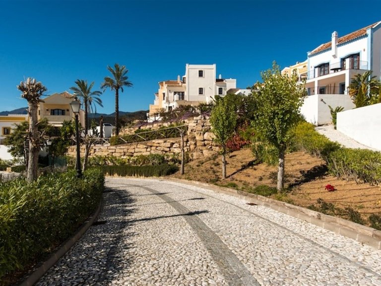 Town House for Sale in Benahavís, Malaga 5