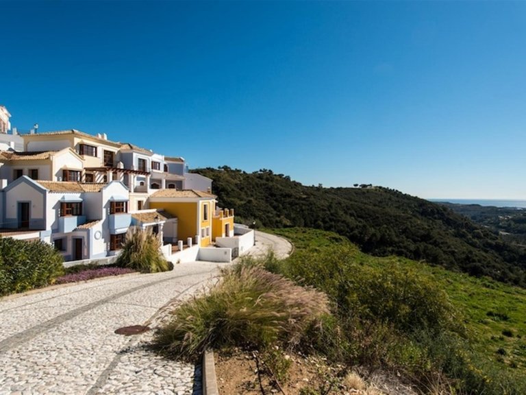 Town House for Sale in Benahavís, Malaga 6