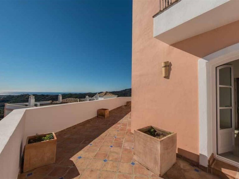 Town House for Sale in Benahavís, Malaga 11