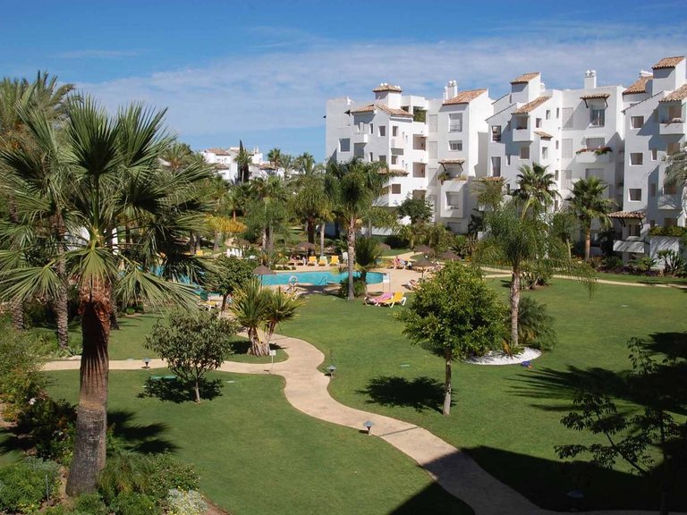 Apartment for Sale in New Golden Mile, Estepona, Malaga 1