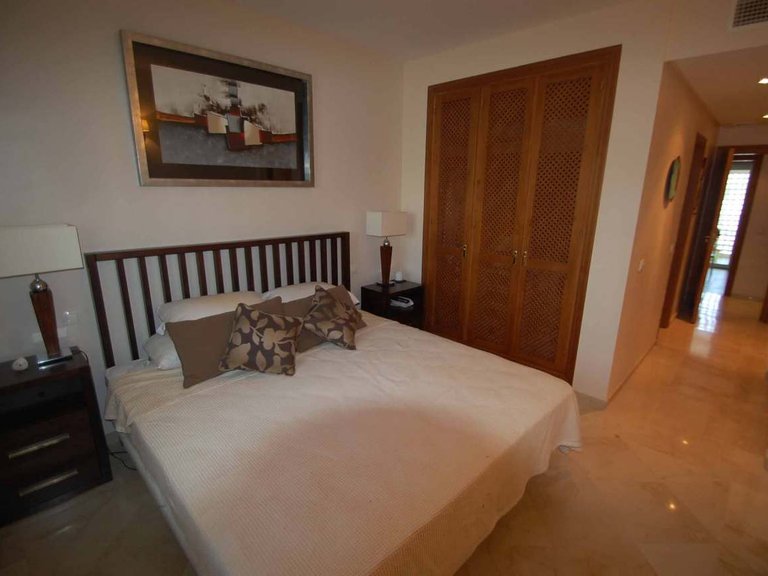 Apartment for Sale in New Golden Mile, Estepona, Malaga 3