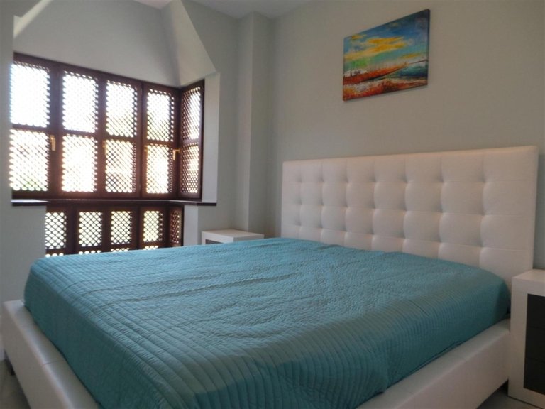 Apartment for Sale in New Golden Mile, Estepona, Malaga 5