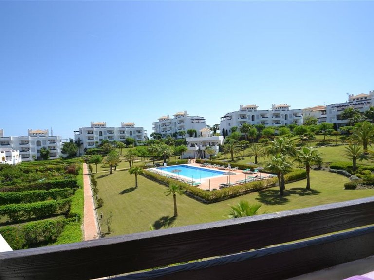 Apartment for Sale in New Golden Mile, Estepona, Malaga 3