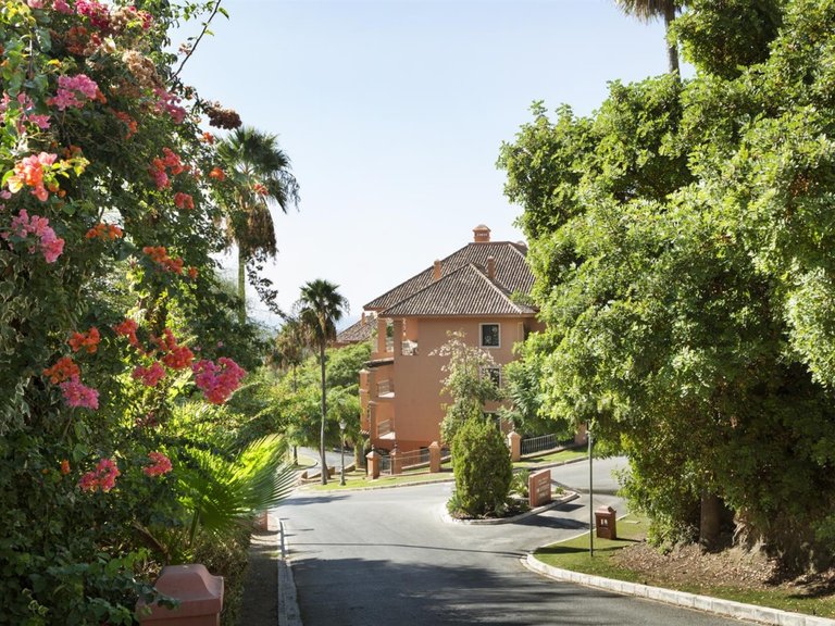 Apartment for Sale in Benahavís, Malaga 9