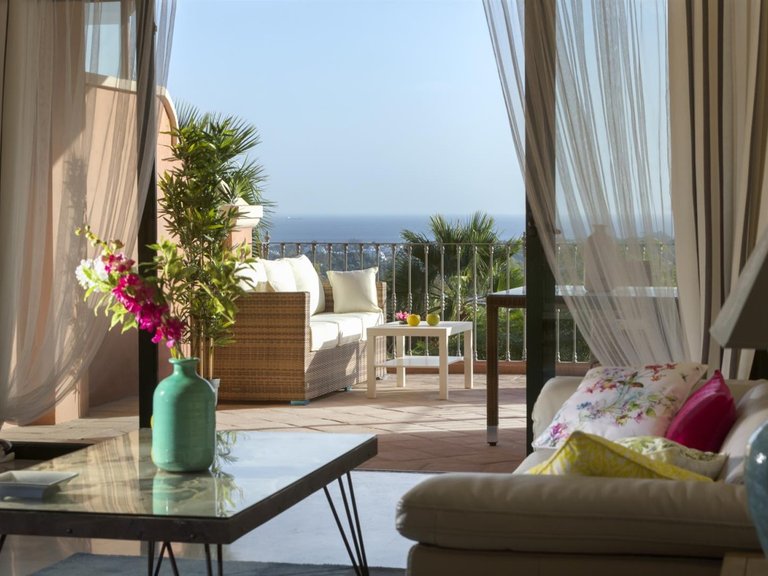 Apartment for Sale in Benahavís, Malaga 11