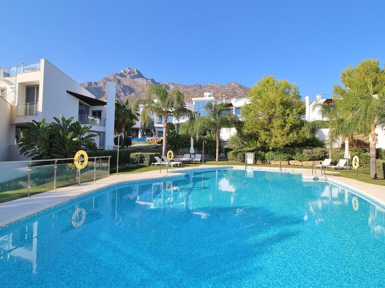 Town House for Sale in Golden Mile, Marbella, Malaga 1
