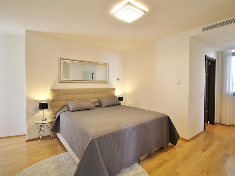 Town House for Sale in Golden Mile, Marbella, Malaga 8