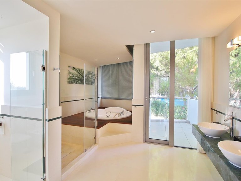 Town House for Sale in Golden Mile, Marbella, Malaga 9