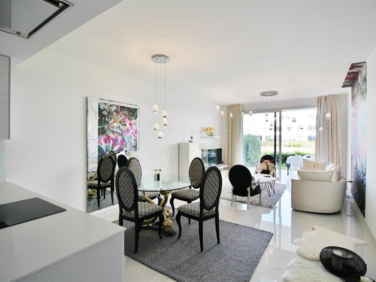 Apartment for Sale in Estepona, Malaga 2