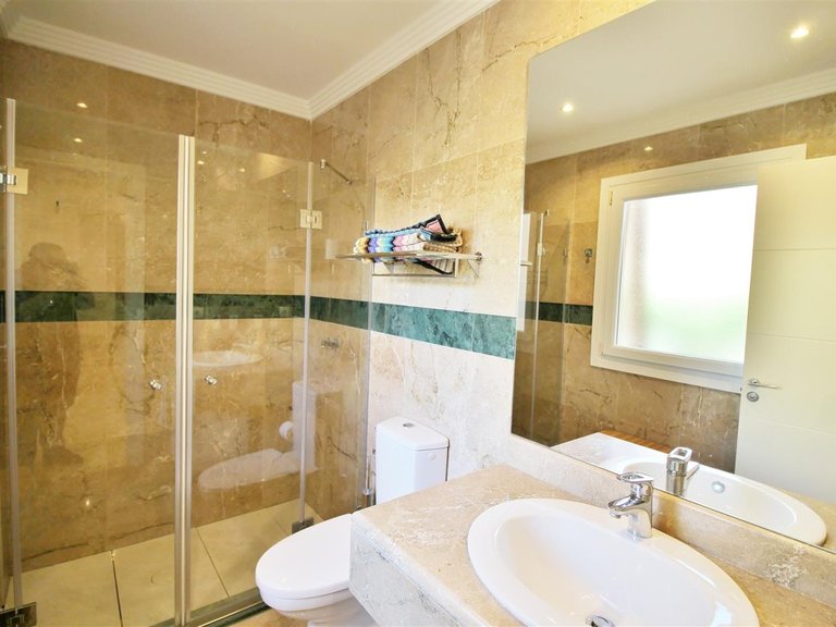 Apartment for Sale in Nueva Andalucía, Marbella, Malaga 10