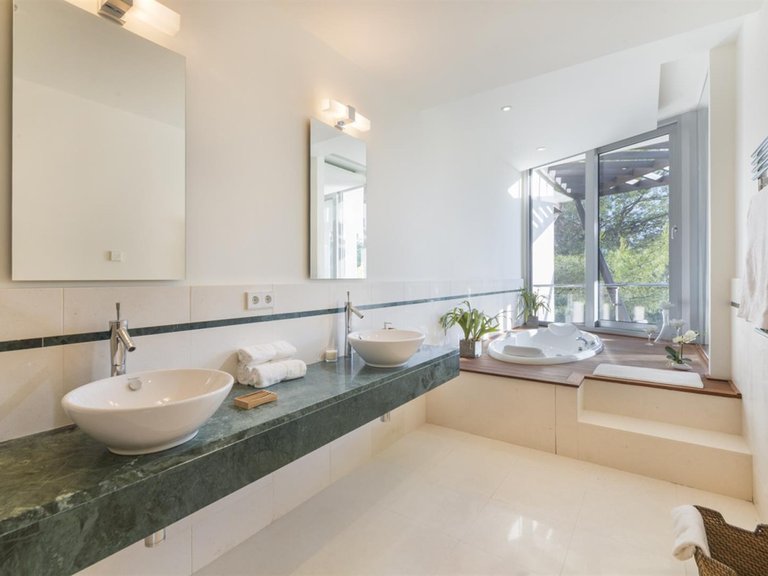 Town House for Sale in Golden Mile, Marbella, Malaga 9