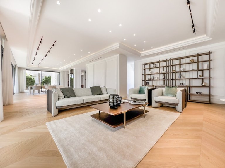 Villa for Sale in Golden Mile, Marbella, Malaga 4