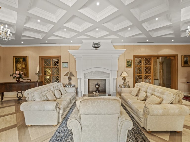 Villa for Sale in Nueva Andalucía, Marbella, Malaga 7