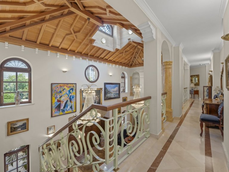 Villa for Sale in Nueva Andalucía, Marbella, Malaga 15