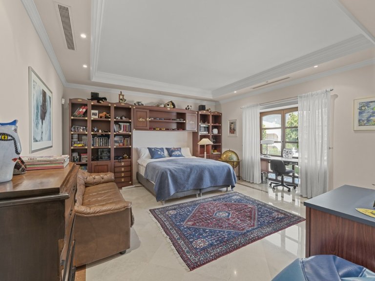 Villa for Sale in Nueva Andalucía, Marbella, Malaga 22