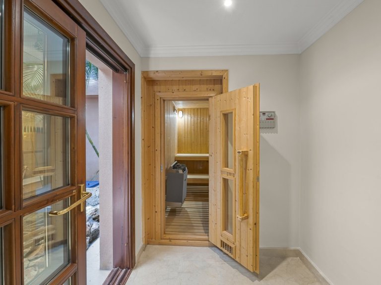 Villa for Sale in Nueva Andalucía, Marbella, Malaga 42