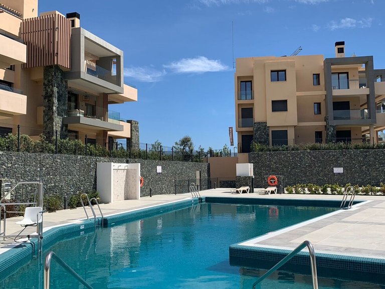 Apartment for Sale in La Quinta Golf, Benahavís, Malaga 1