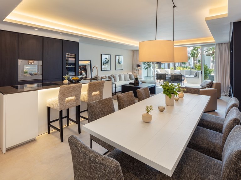 Apartment for Sale in Golden Mile, Marbella, Malaga 3