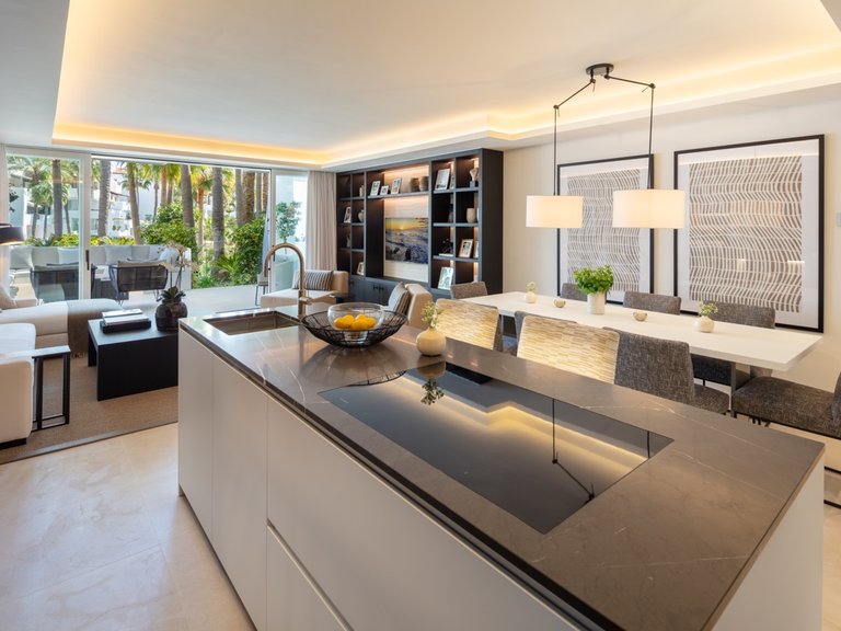 Apartment for Sale in Golden Mile, Marbella, Malaga 8