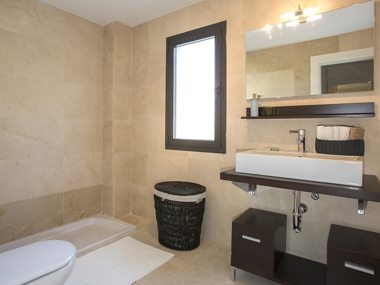 Apartment for Sale in Benahavís, Malaga 11