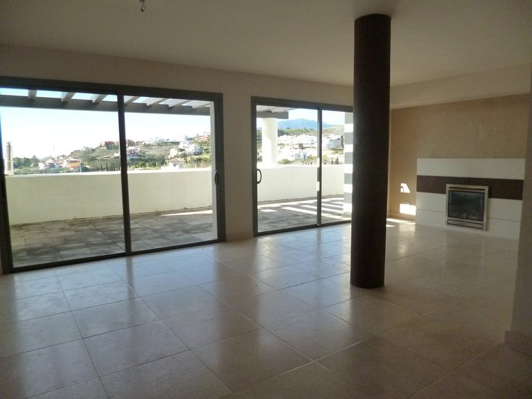 Apartment for Sale in Los Flamingos, Benahavís, Malaga 3