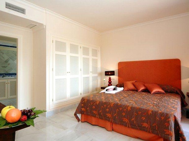 Apartment for Sale in Benahavís, Malaga 7