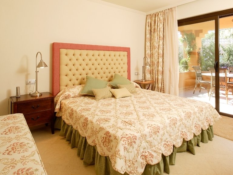 Apartment for Sale in Estepona Playa, Estepona, Malaga 6