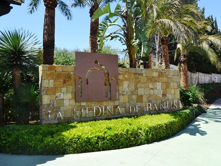 Apartment for Sale in Central Nueva Andalucía, Marbella, Malaga 2