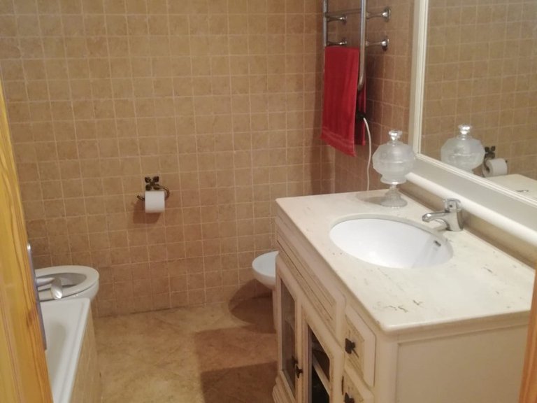 Apartment for Sale in Nueva Andalucía, Marbella, Malaga 25