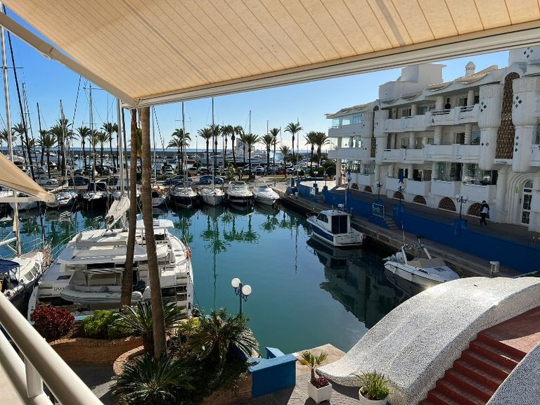 Apartment for Sale in Benalmádena Costa, Benalmadena, Malaga 1