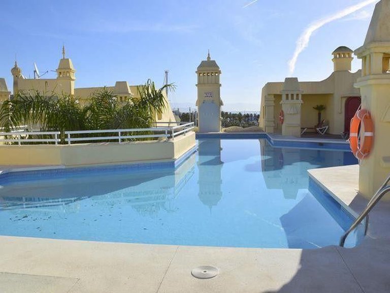 Apartment for Sale in Benalmádena Costa, Benalmadena, Malaga 14