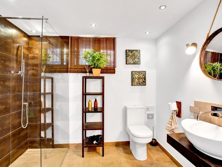 Villa for Sale in Marbella, Malaga 16