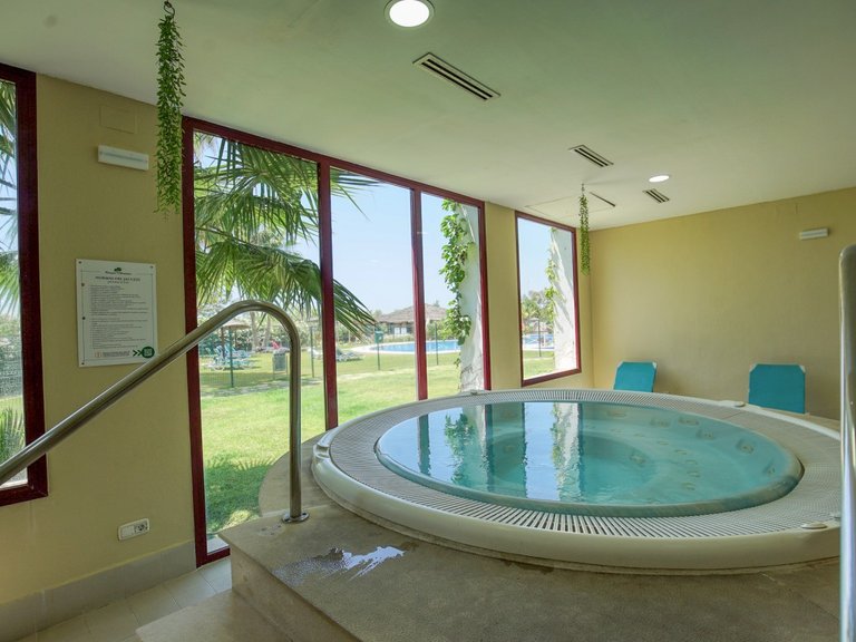 Apartment for Sale in Benahavís, Malaga 4