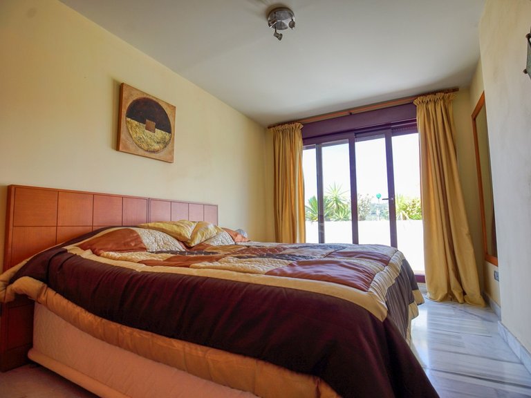 Apartment for Sale in Benahavís, Malaga 12