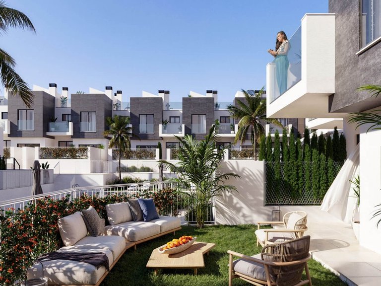 Town House for Sale in Fuengirola, Malaga 1