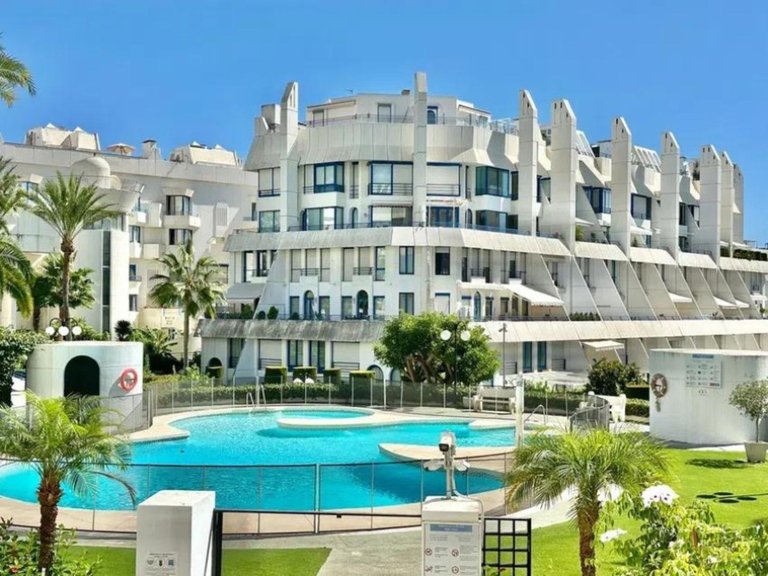 Apartment for Sale in Marbella, Malaga 9