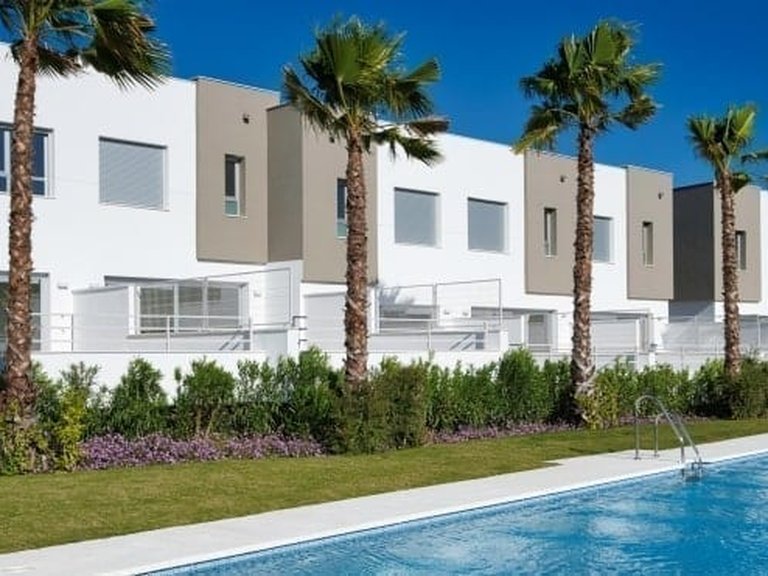 Town House for Sale in Estepona, Malaga 12