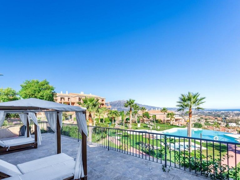 Apartment for Sale in Benahavís, Malaga 17