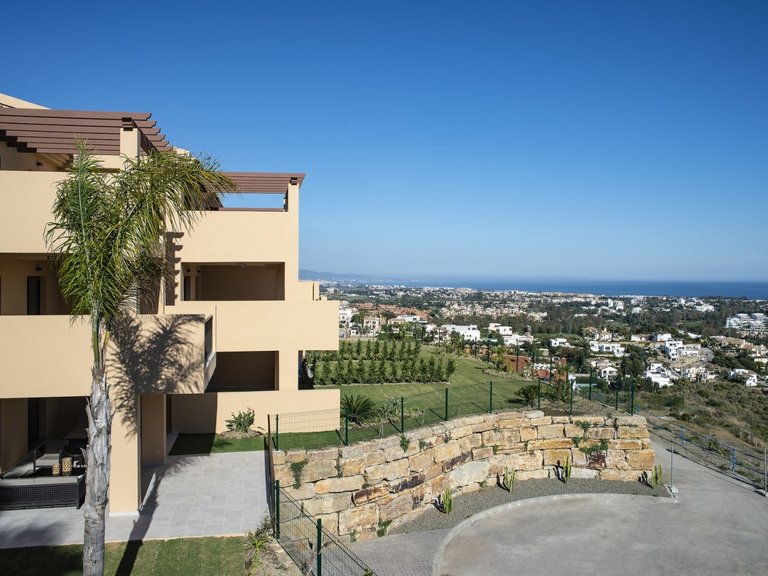 Apartment for Sale in Benahavís, Malaga 11
