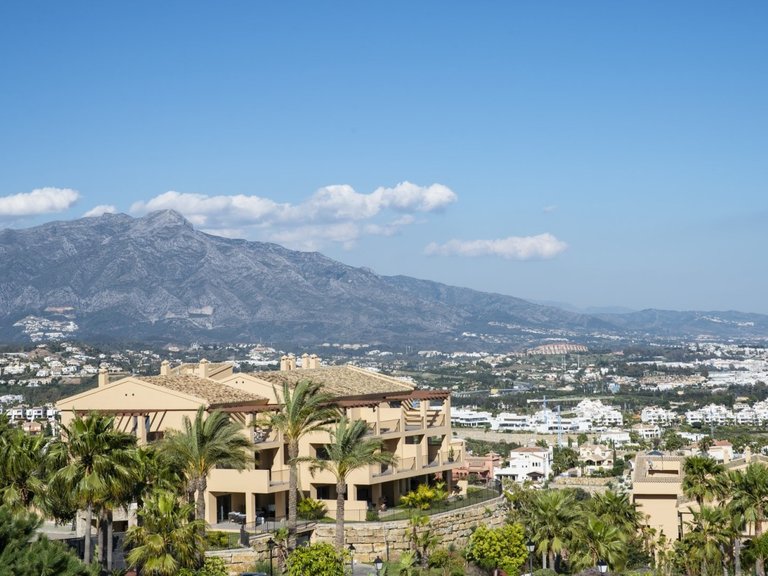 Apartment for Sale in Benahavís, Malaga 10