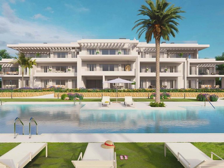 Apartment for Sale in Estepona Golf, Estepona, Malaga 1