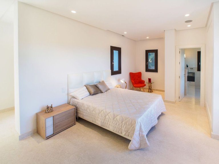 Villa for Sale in Los Monteros Alto, Marbella, Malaga 29