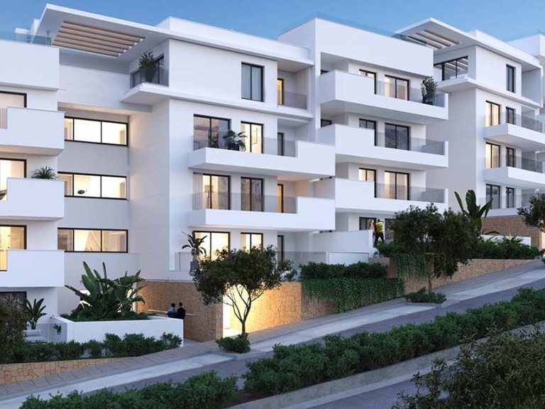 Apartment for Sale in Benalmádena Costa, Benalmadena, Malaga 1