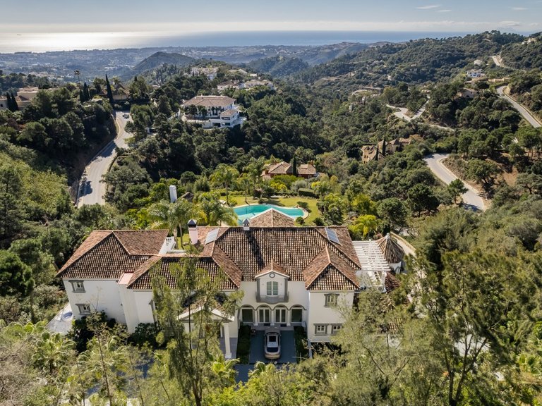 Villa for Sale in La Zagaleta, Benahavís, Malaga 36